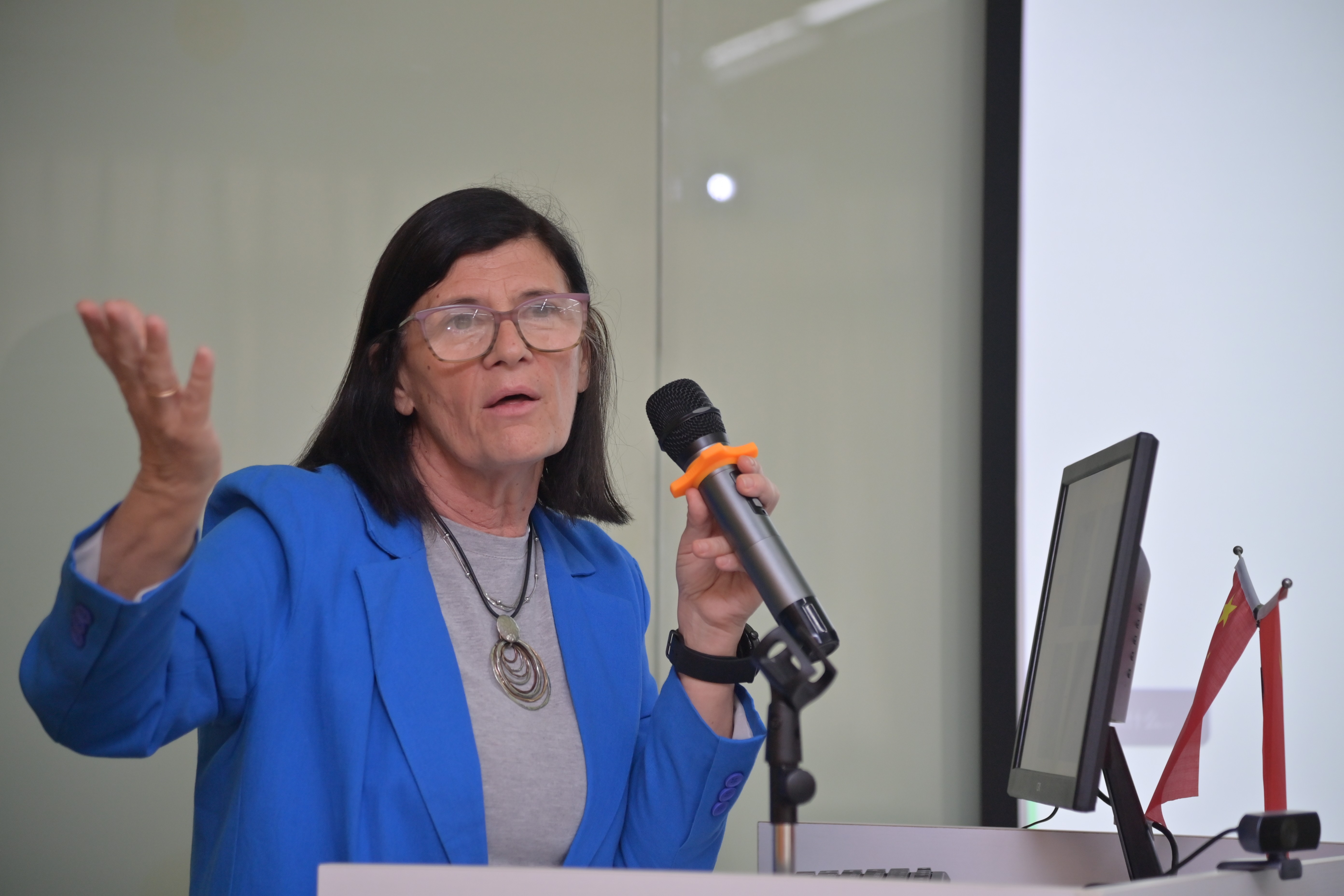 阿根廷Laura院士結(jié)束在長(zhǎng)工作，中阿雙方展望新合作